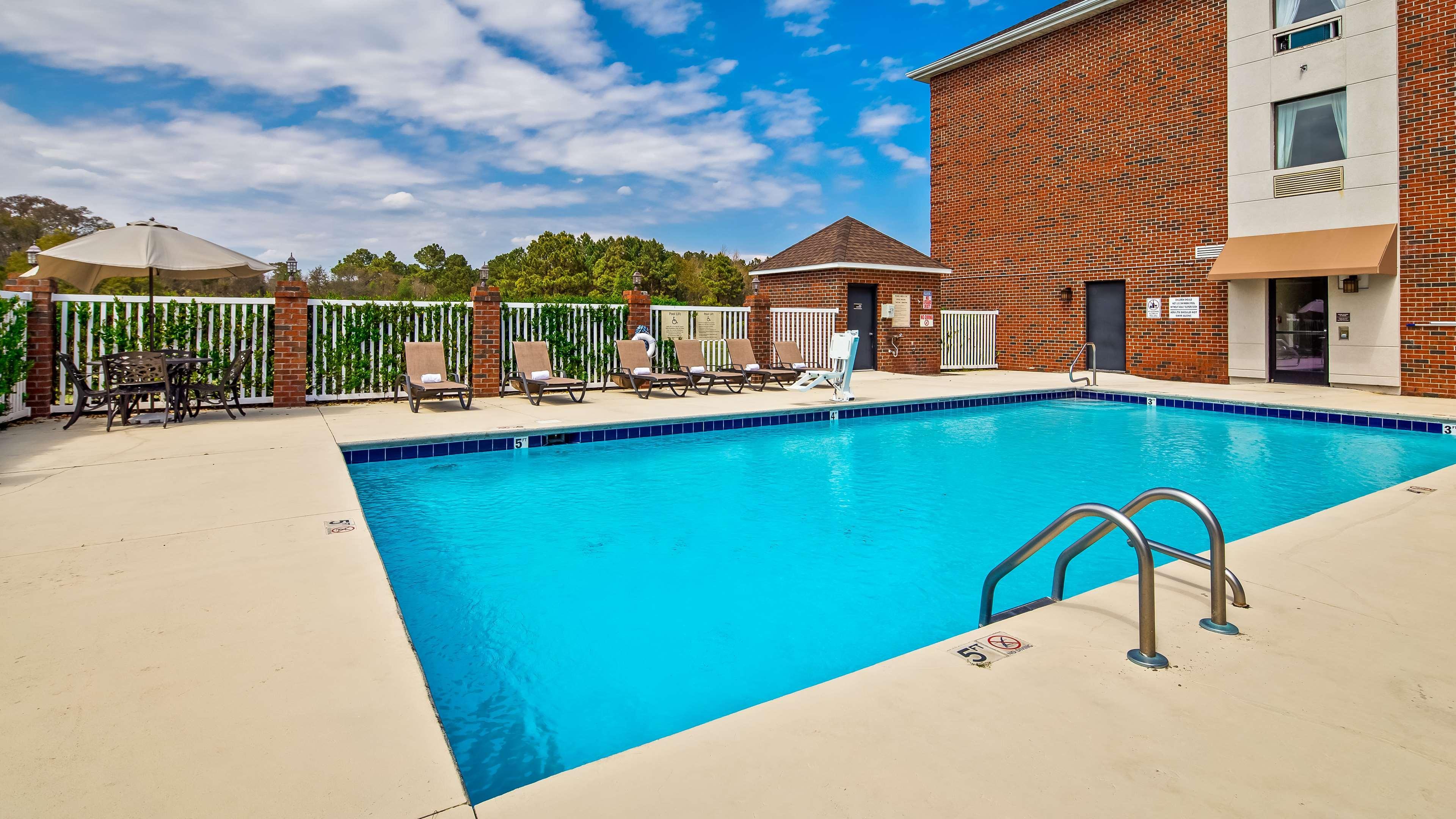 Best Western Plus Swansboro Exterior foto